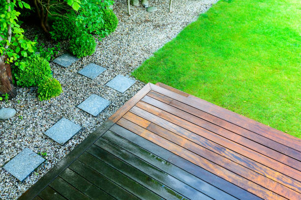 Best Sidewalk and Walkway Cleaning  in Vero Beach, FL